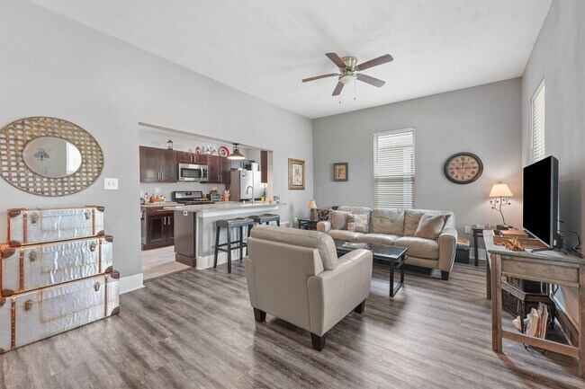 Photo - 4912 Avenue R