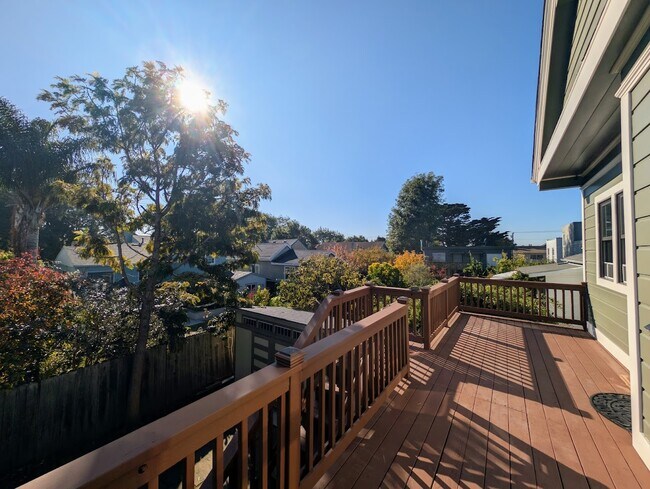 Photo - 1418 67th St