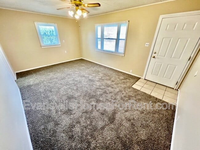 Photo - 1525 Waggoner Ave
