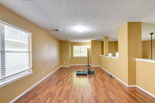Photo - 16523 Terrace Hollow Ln Unit SI ID1596268P