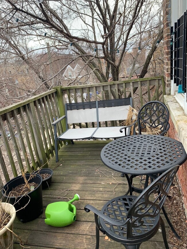 Photo - 1425 N Maplewood Ave Unidad 1