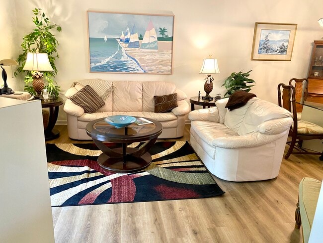 Photo - 1515 NE Beacon Dr Unidad 606
