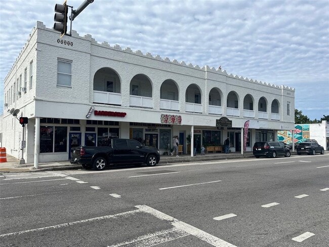 Building Photo - 2702 N Florida Ave Unit 6