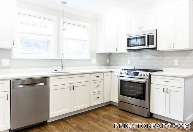 Building Photo - 25 Greycliff Rd Rental