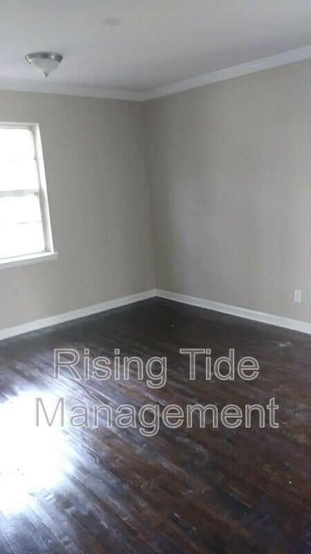 Photo - 1006 N Mountain Dr