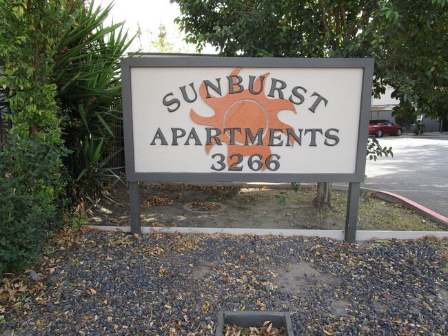Photo - Sunburst Apartments