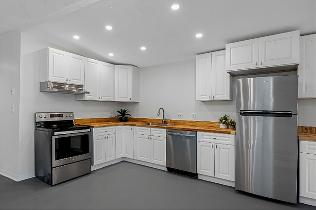 Photo - 1815 Apache Trail