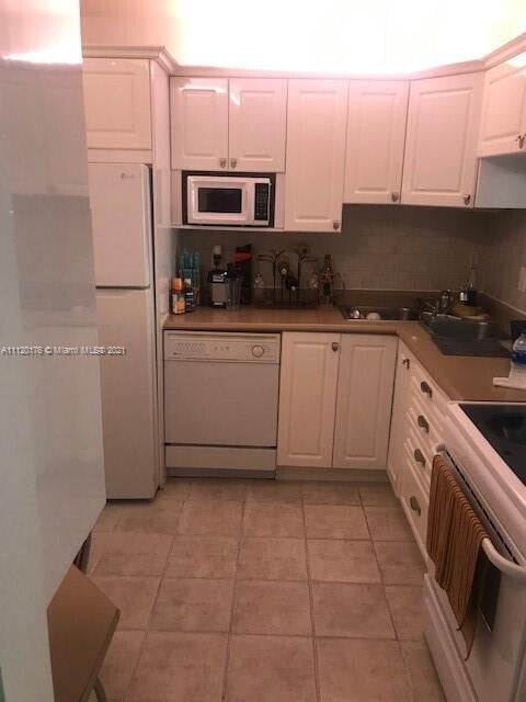 Photo - 1817 S Ocean Dr Unit 322