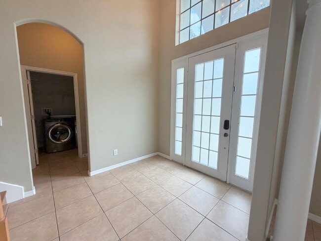 Photo - 1890 Briland St