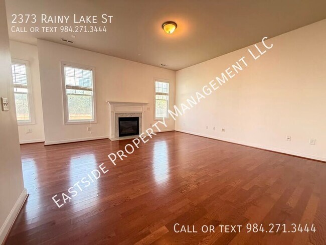 Photo - 2373 Rainy Lake St