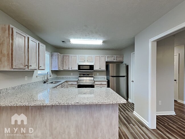 Photo - 2401 Pinyon St