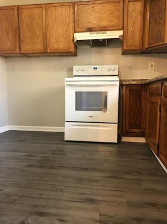 Photo - 3 Bed 2 Bath with a Bonus Room in Atlanta!