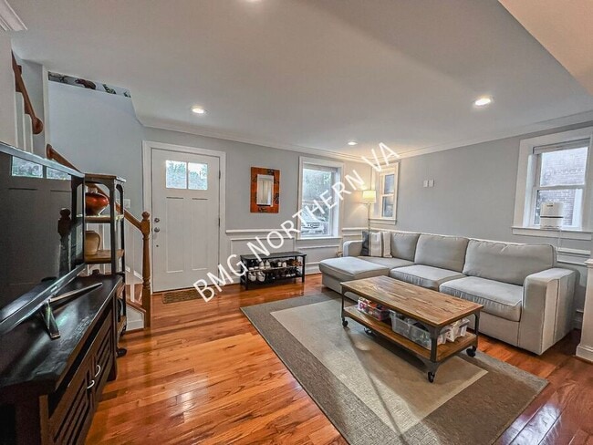 Photo - 2935 Summerfield Rd