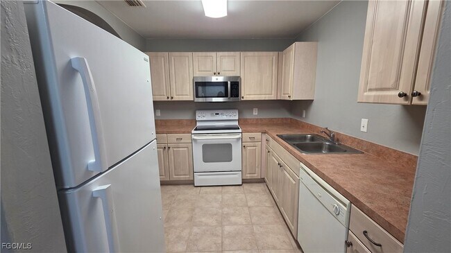 Photo - 4838 29th St SW