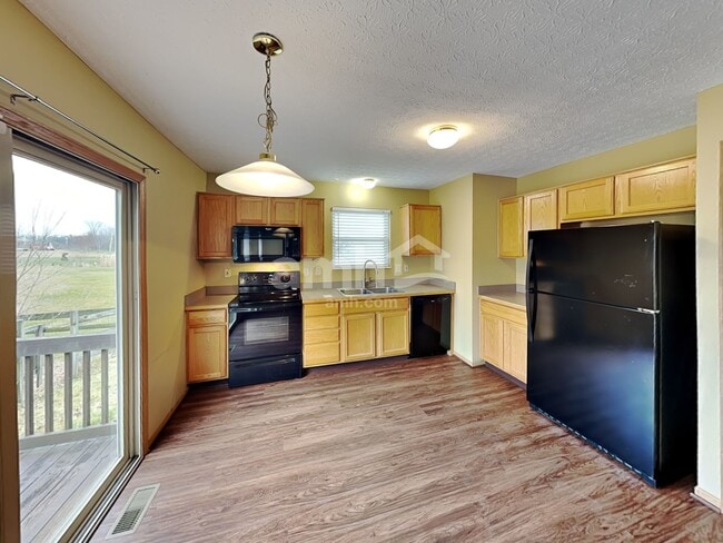 Photo - 22 Lantern Chase Dr