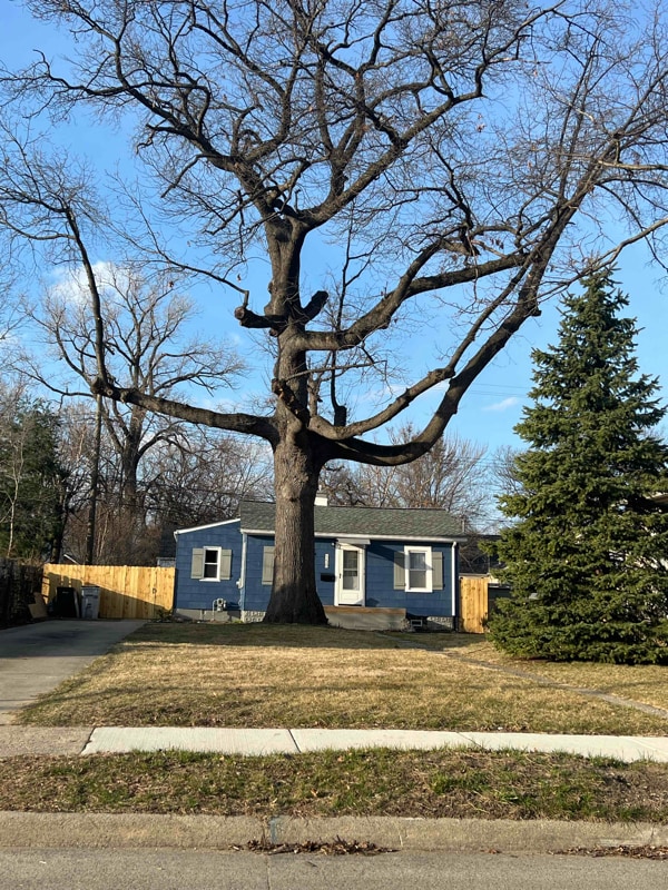 Building Photo - 150 W Harry Ave