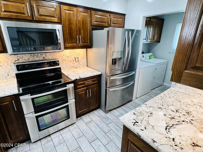 Photo - 8623 N Lagoon Dr