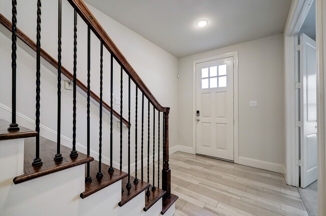 Photo - 1110 Thompson St