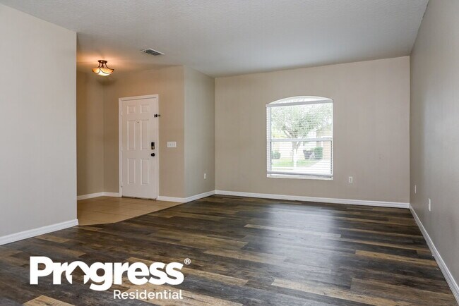 Photo - 6881 Glenbrook Dr