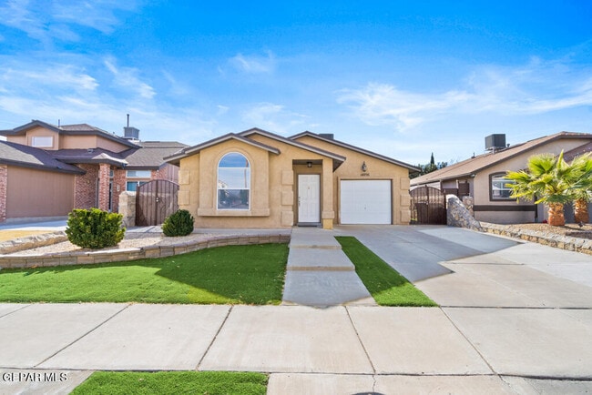 Building Photo - 14056 Tierra Venado Dr