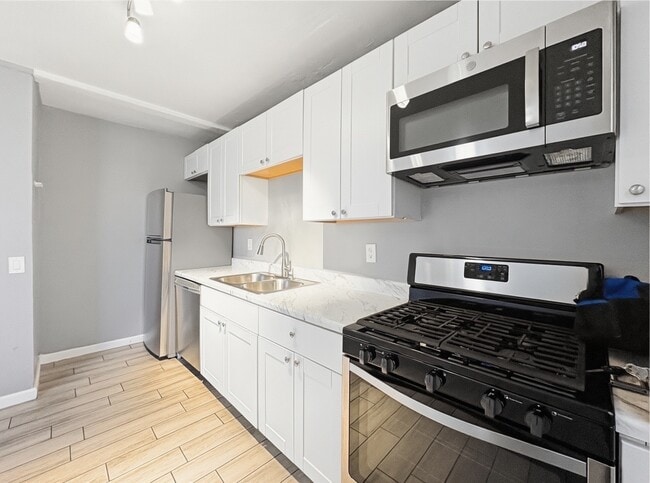 Photo - 513 E Hatcher Rd