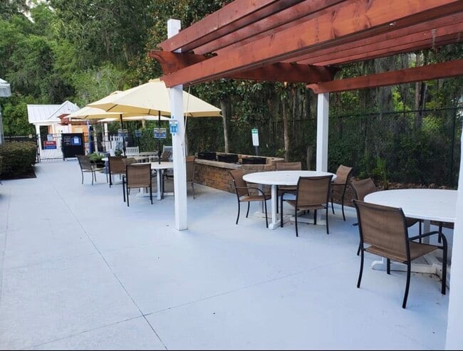 Community Area - 100 Kensington Blvd Unit 817