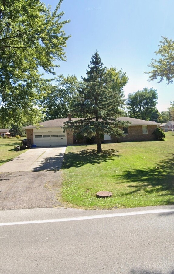 Photo - 2477 W Elm St