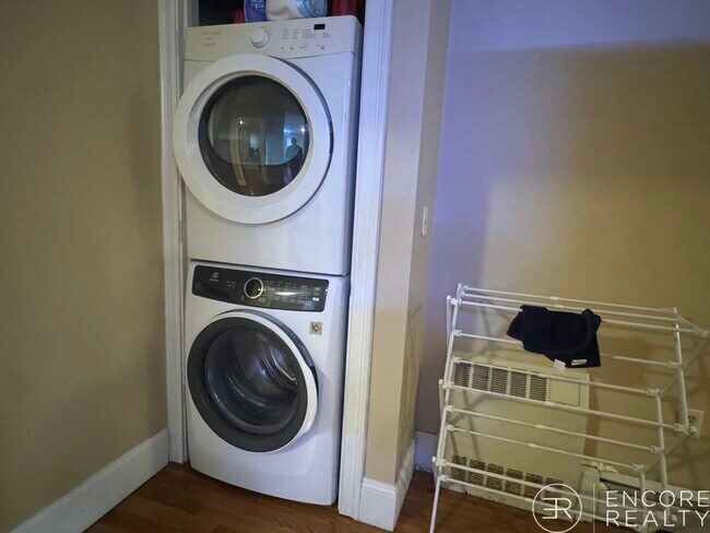 Photo - 44 Hillside St Unit 1