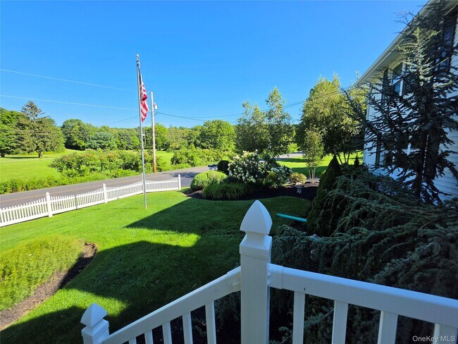 Photo - 499 E Rd