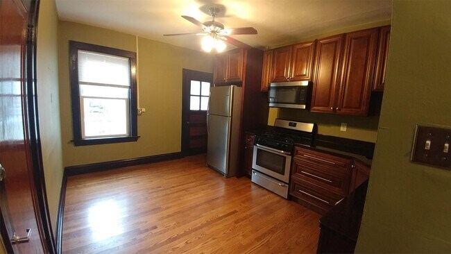 Photo - 4981A Oleatha Ave Unit 4981 A
