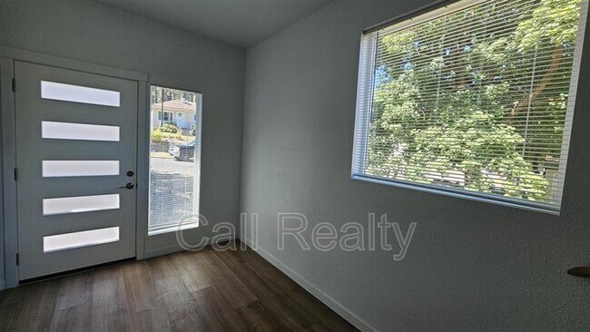 Photo - 3811 E 12th Ave