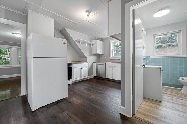 Building Photo - 50 Ruggles St Unit 3