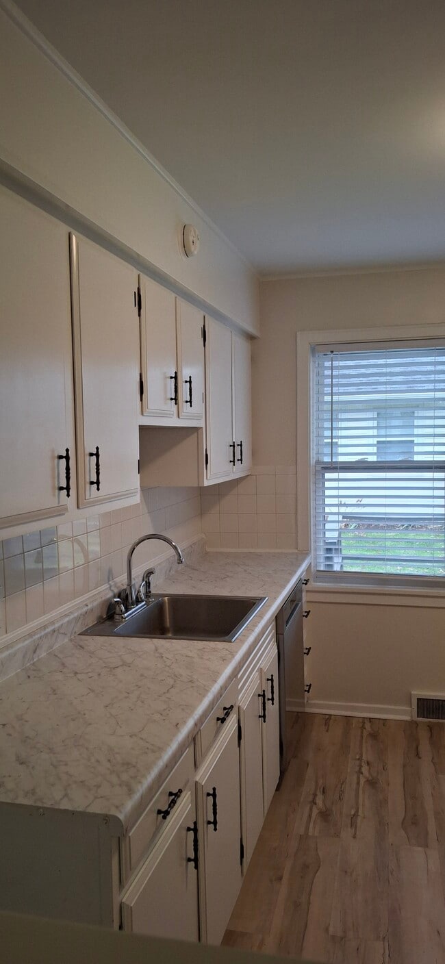 Photo - 2424 Lafayette Ave