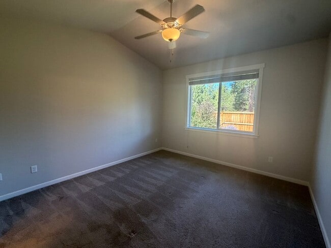 16624 Pine Creek Dr.