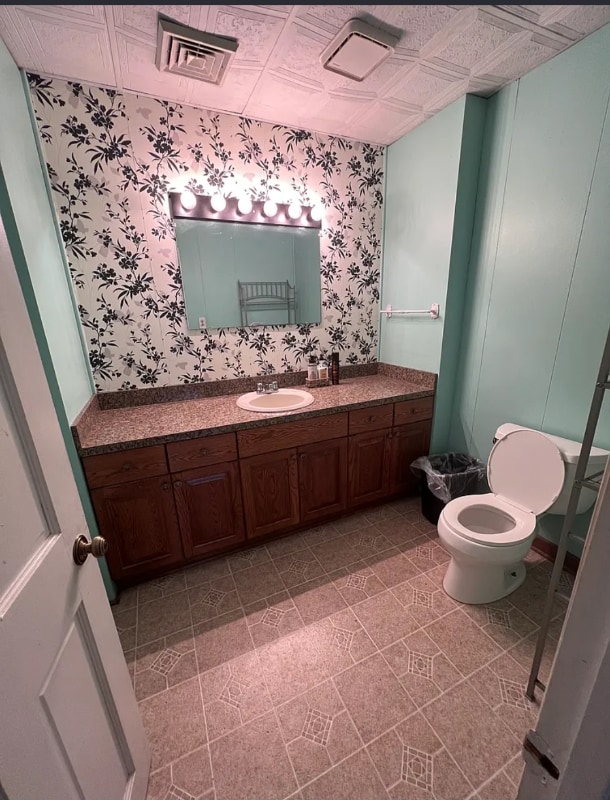 Photo - 714 Freeman Rd