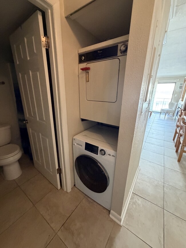 Washer/Dryer - 9 138th St Unit Sky Haven #308