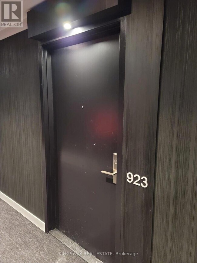 Photo - 20 Edward St Unit 923