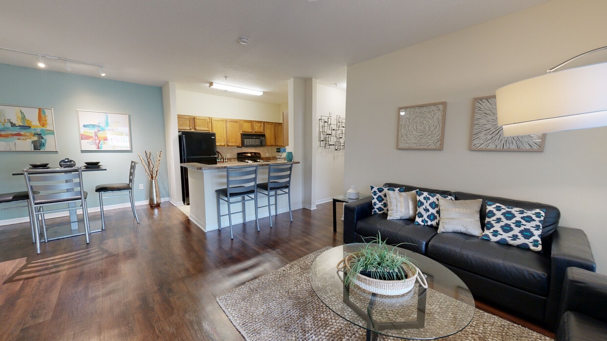 Photo - West 10 Apartments