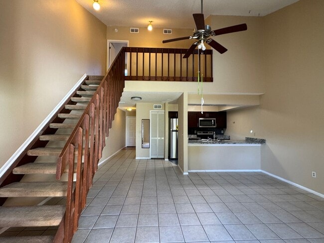 Photo - 2 bedroom + loft, 2 bathroom townhome near UCF