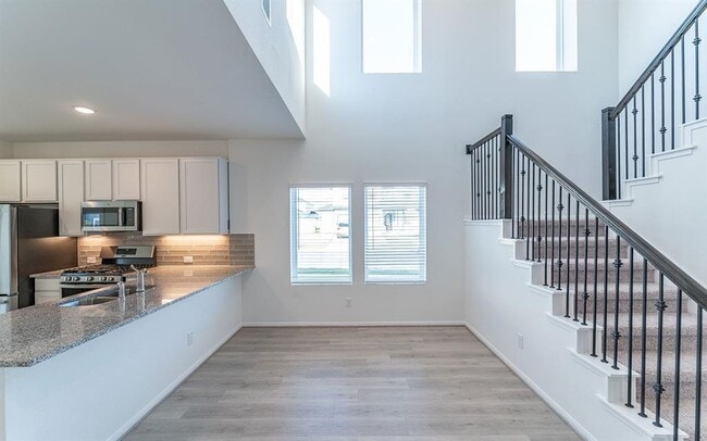 Photo - 200 Copper Lily Dr