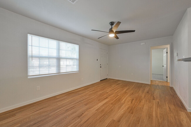 Photo - 3732 NW 26th St