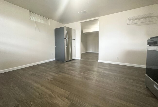 Photo - 2196 Broadmoor St S Unit 2196 Broadmoor Street South - B
