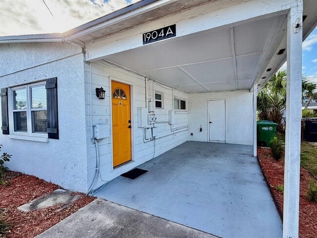 Photo - 1904 W Cypress St