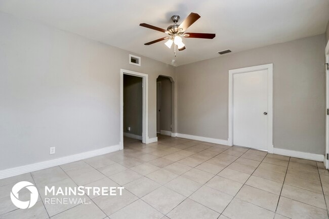 Photo - 4114 W Arch St