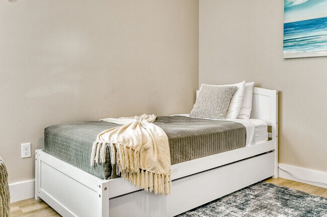 Photo - 1669 Colleen St Unit ID1346496P