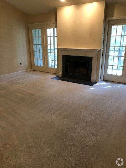 Living Room - 29 Sterling Court (Hershey Med Center) Rental