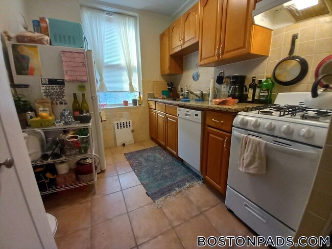 Photo - 126 Warren St Unidad 42