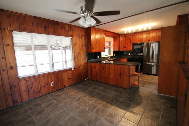 Photo - Exclusively Offered by Muse Realty, LLC