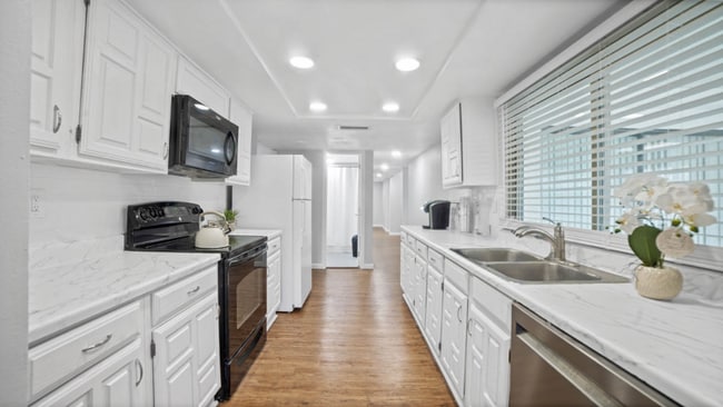 Photo - 3317 John Muir Ct