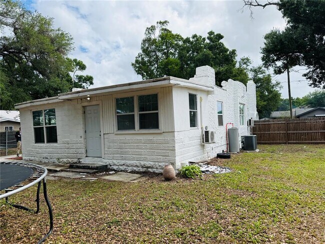 Photo - 2610 N 59th St